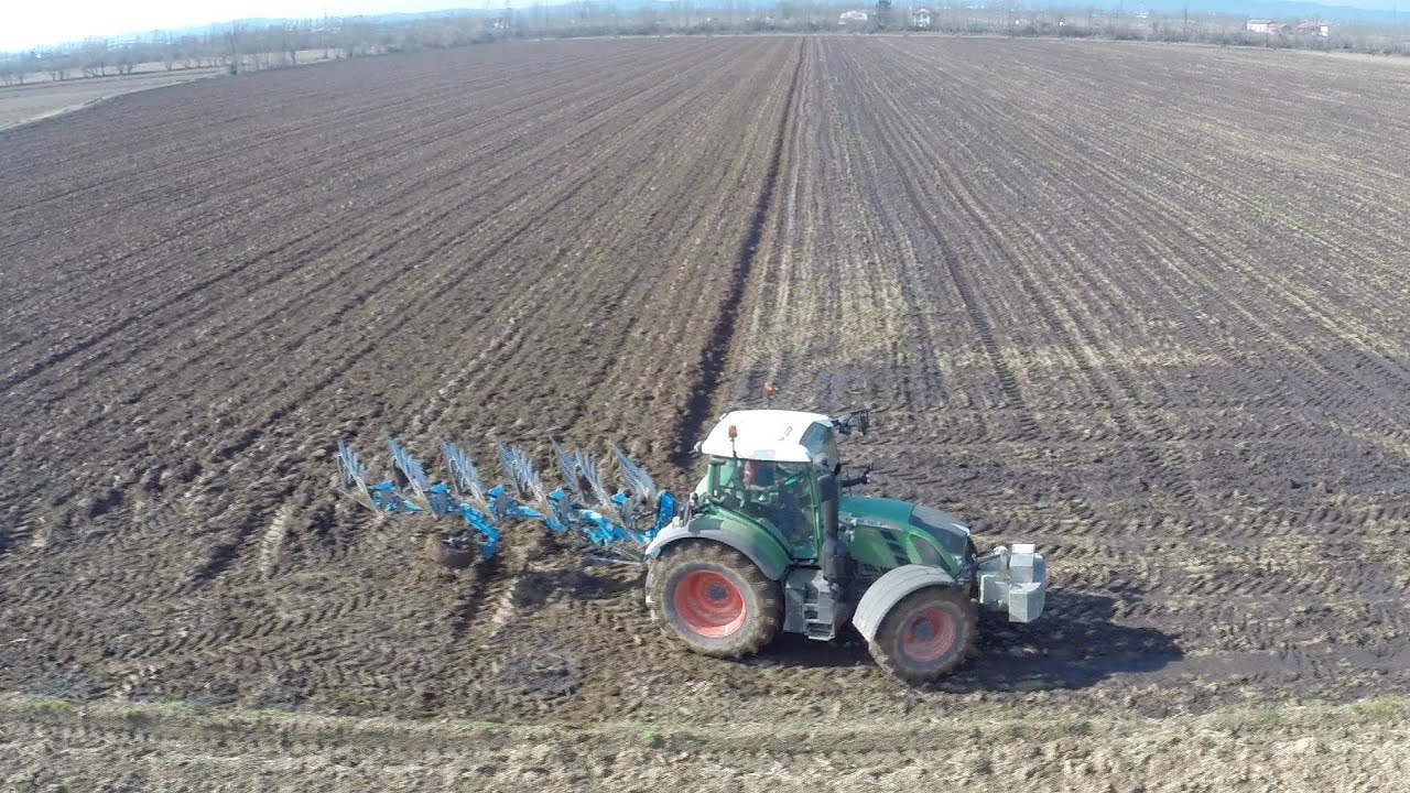 FENDT 720 Vario & Lemken - Ploughing 2015