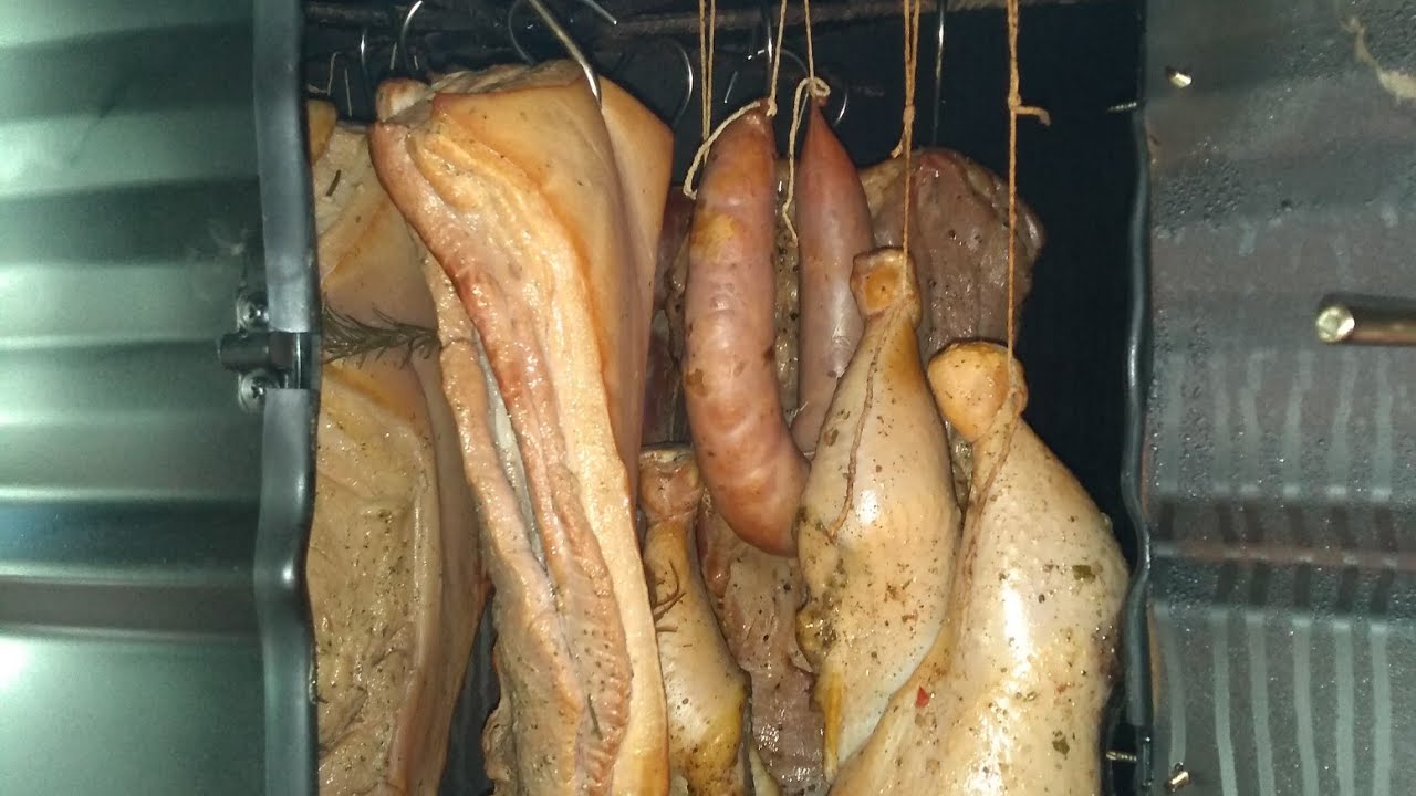 Fiz um defumador de carnes e embutidos com tambor de 200 litros - passo a passo