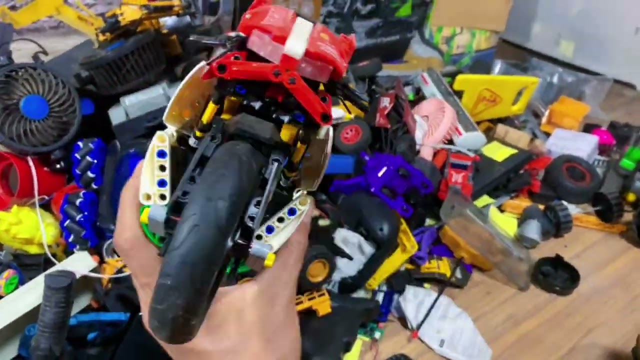 How to make awesome ideas from scrap / make use of used toys