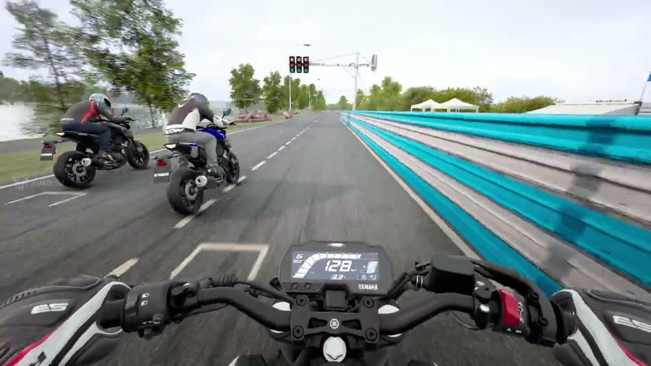Yamaha MT 125 racing - Ride 4