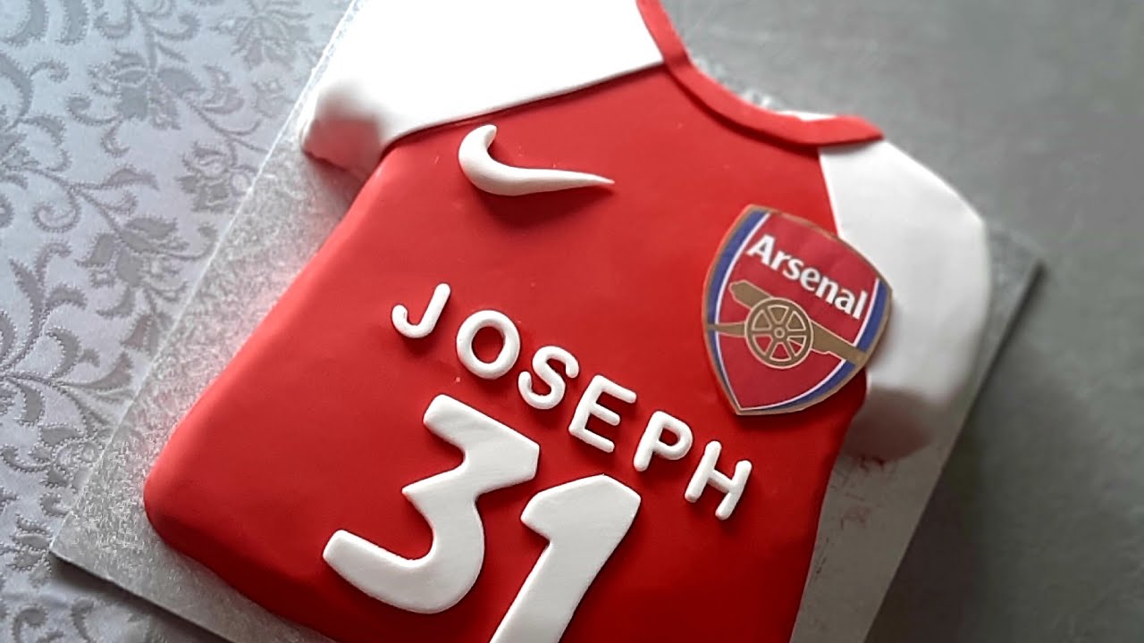 كيك ديزاين على شكل قميص كرة القدم بخطوات سهلة/مع أسرار نجاح الكيك من أول مرة/cake disigne Arsenal