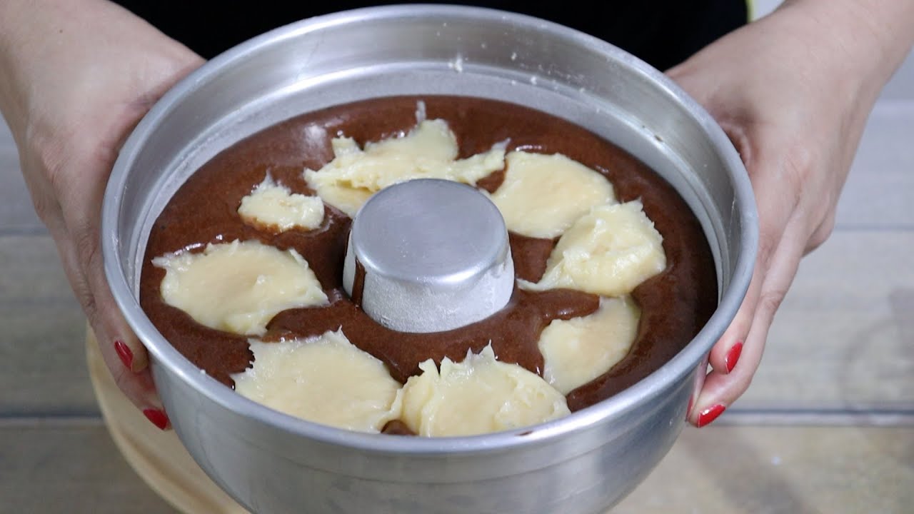 Já sai recheado do forno - Agora só faço Bolo de Chocolate assim!