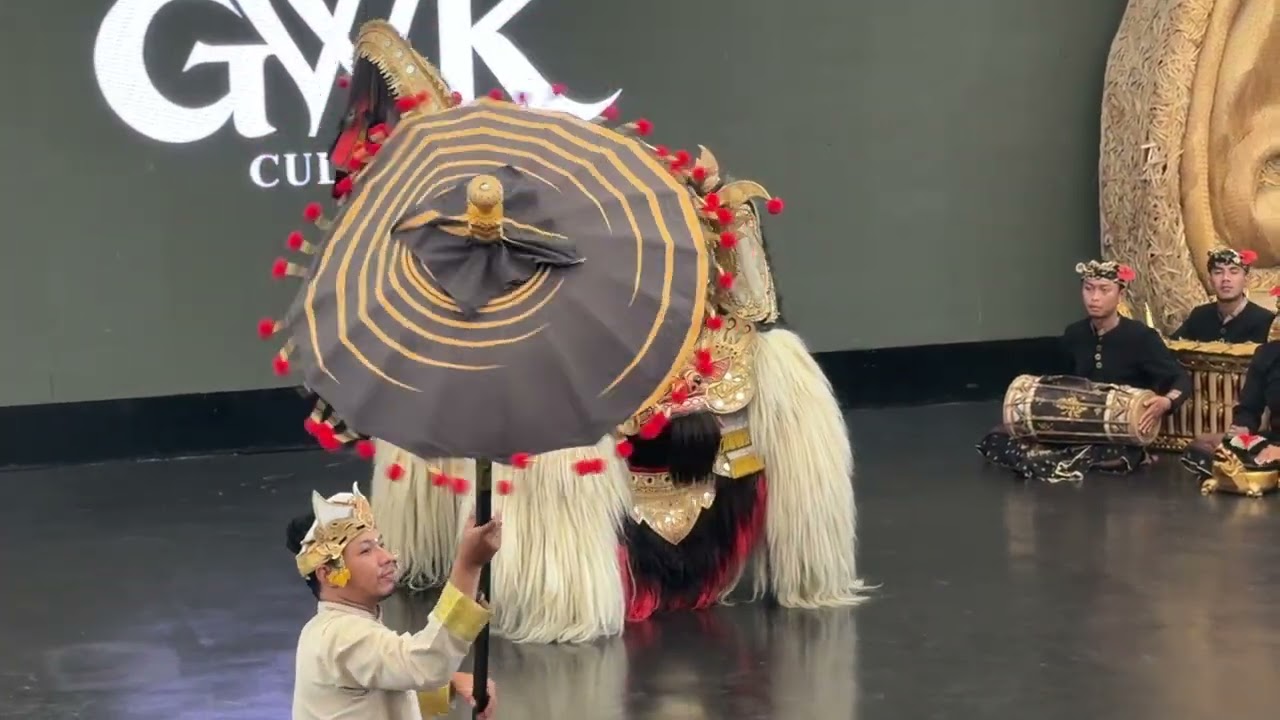 Bali Funny dance 