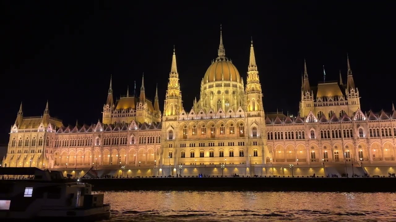 Budapest, bello de día y noche