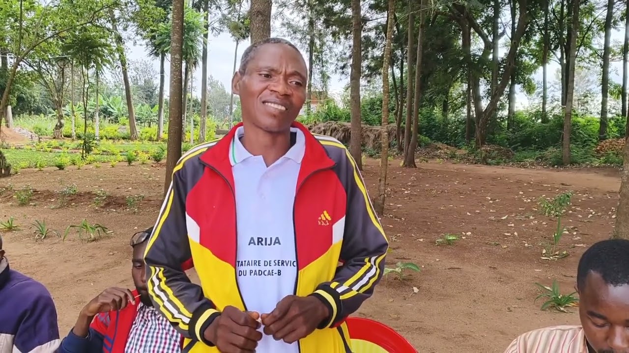 ARIJA MUKIRUNDO: MACUMI Paul ashimira ISHIRAHAMWE ARIJA ukuntu abanye neza naryo.