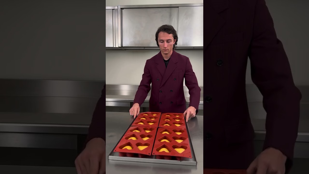 Heart Pastry by @pastrychef_am