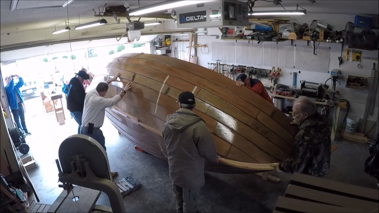 Building the Caledonia Yawl: Episode16 - Flipping the Boat