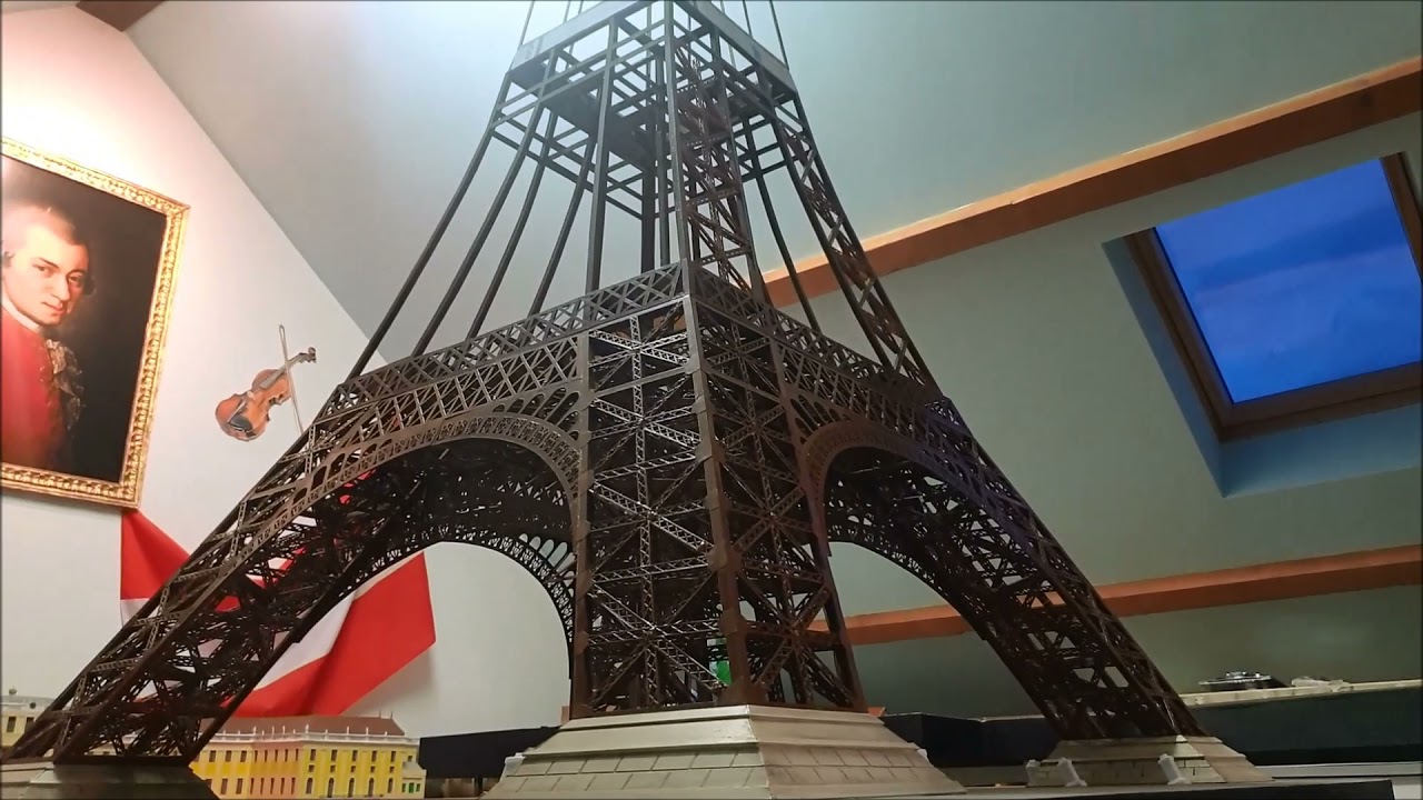 La Tour Eiffel au 1/100 Partie 1