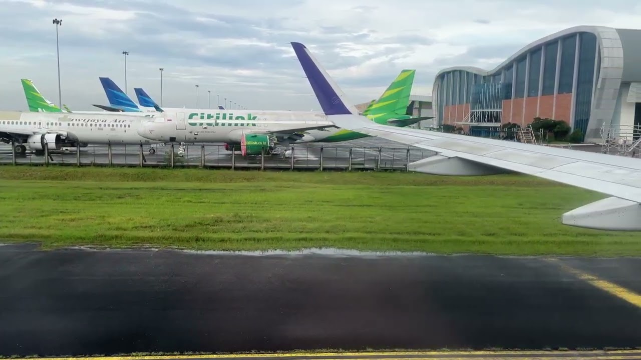 Ultra Smooth Landing at Soekarno-Hatta (CGK) | Batik Air ASMR ✈️☁️