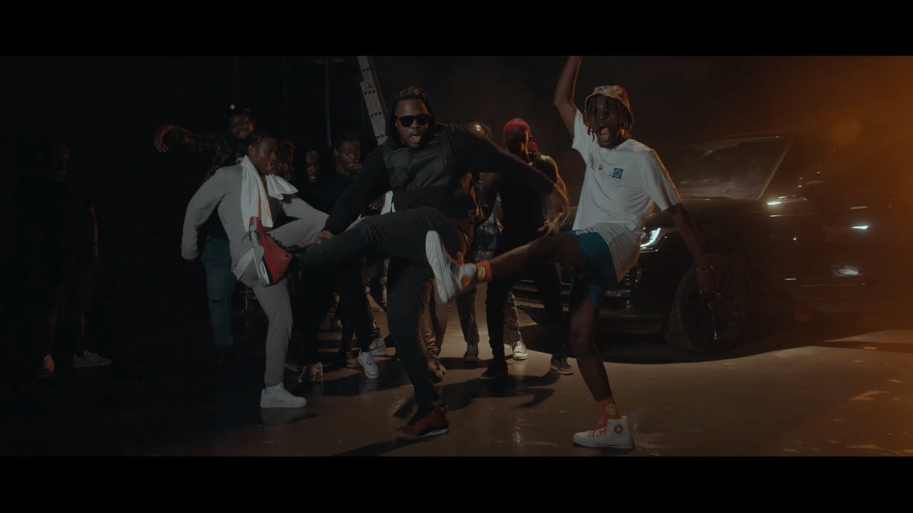 Kofi Mole - Pulele! (Ft. Medikal) - (Official Music Video)