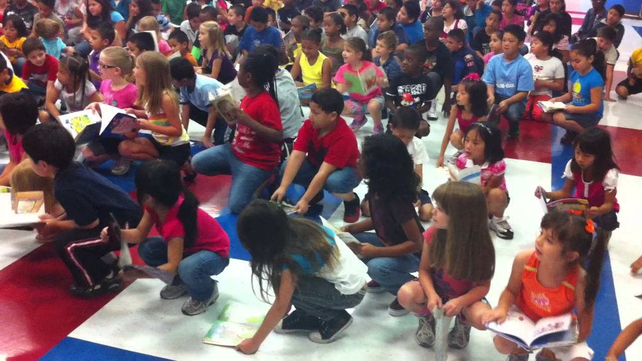 Bluebonnet Trail Elementary - The book dance 2011-May-25