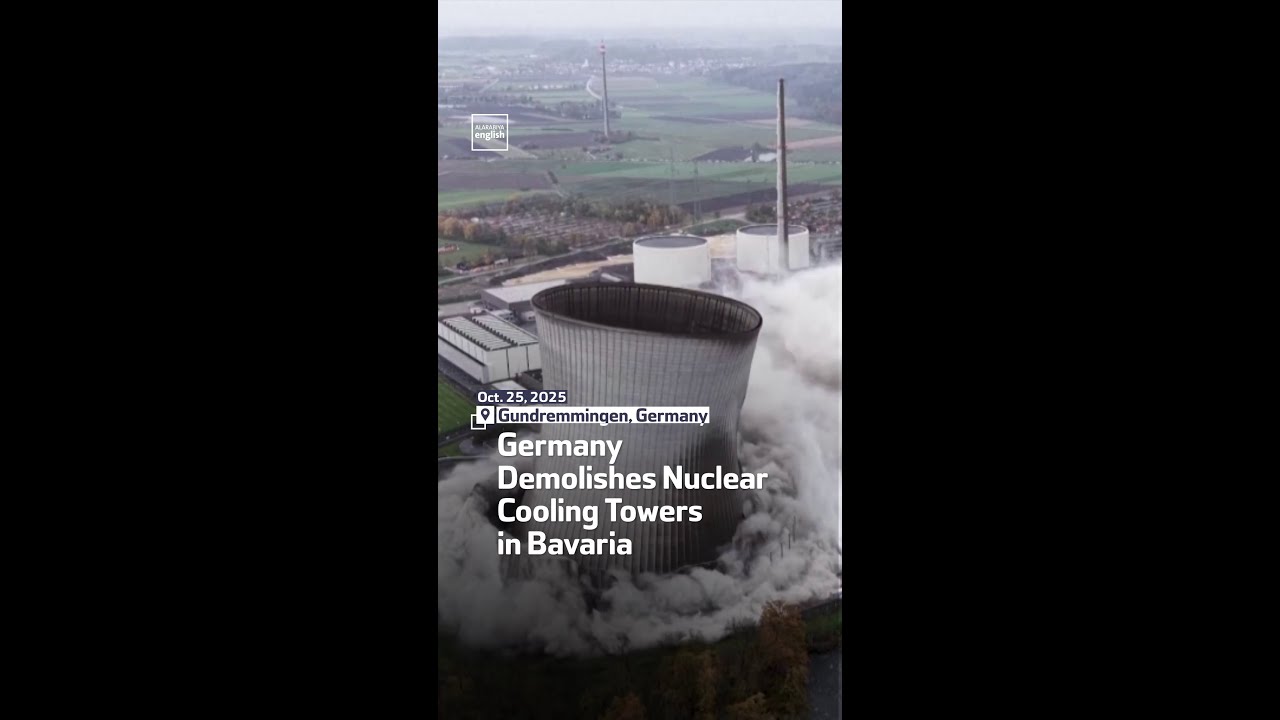 Germany Demolishes Nuclear Cooling Towers in Bavaria