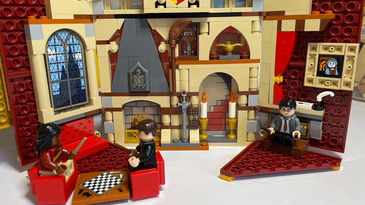 LEGO Harry Potter™️ Gryffindor Common Room SPEED BUILD