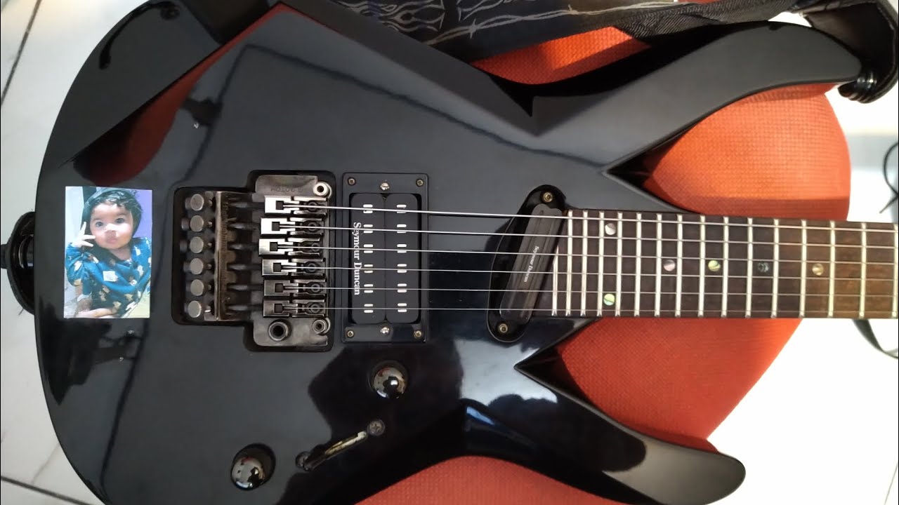 Guitarra Tagima Kiko Loureiro Signature - Cláudio Kamimura