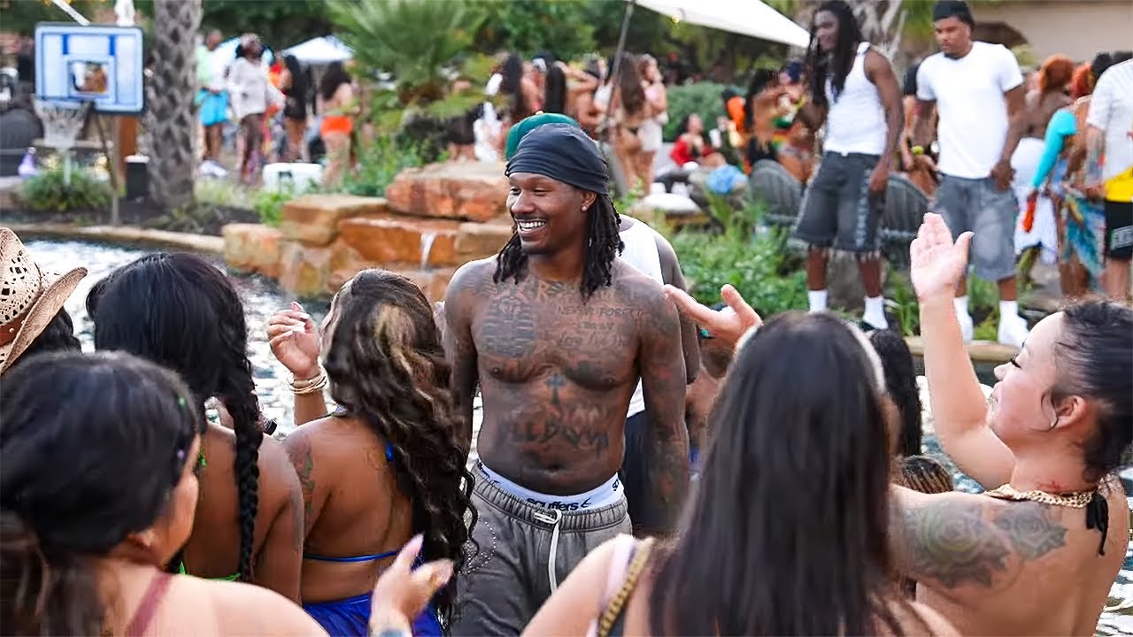 AMP SUMMER POOL PARTY