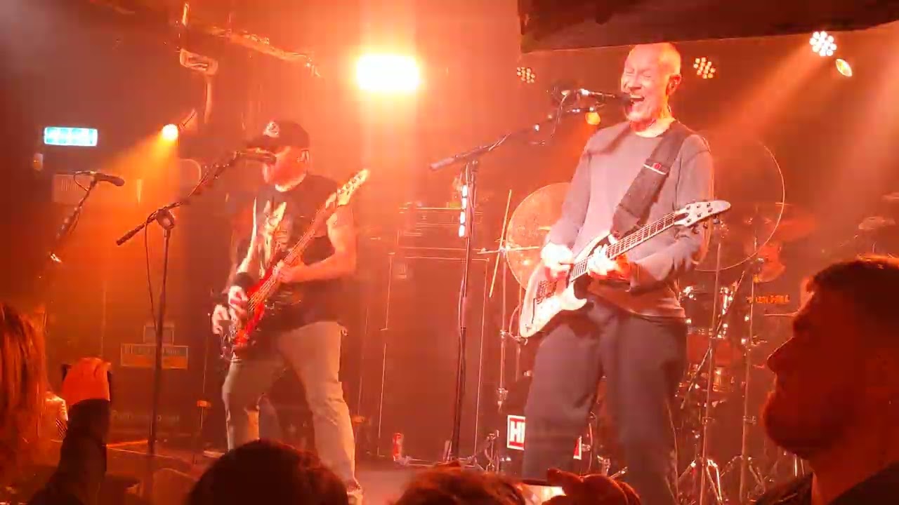 20231210 - Helmet - Unsung, Limelight 2, Belfast