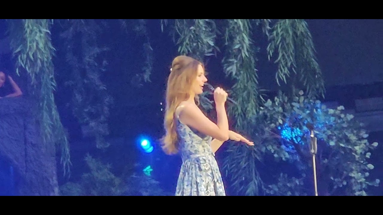 Lana Del Rey Stars Fell on Alabama; Henry, come on and Stand by your man. Cardiff 23.06 25
