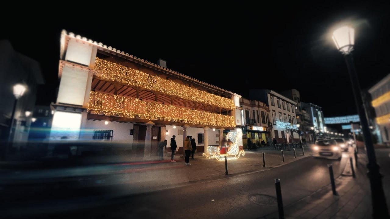 Tomelloso brilla: un recorrido por las luces de la Navidad