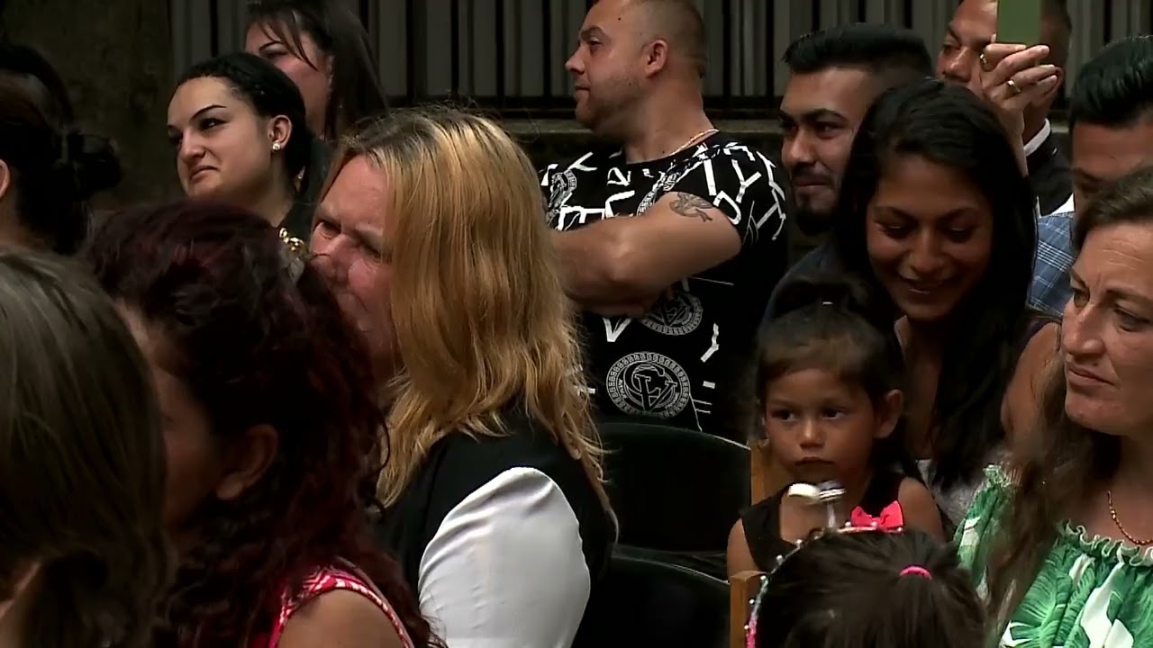 Ballag&aacute;s, keringővel (Halas Tv - H&iacute;rad&oacute;)