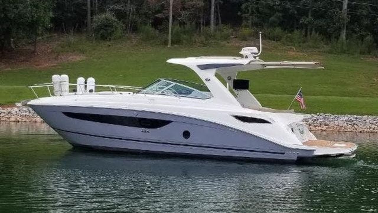 2017 Sea Ray 350 Sundancer | Express Cruiser | Yacht Tour | For Sale at SkipperBud's