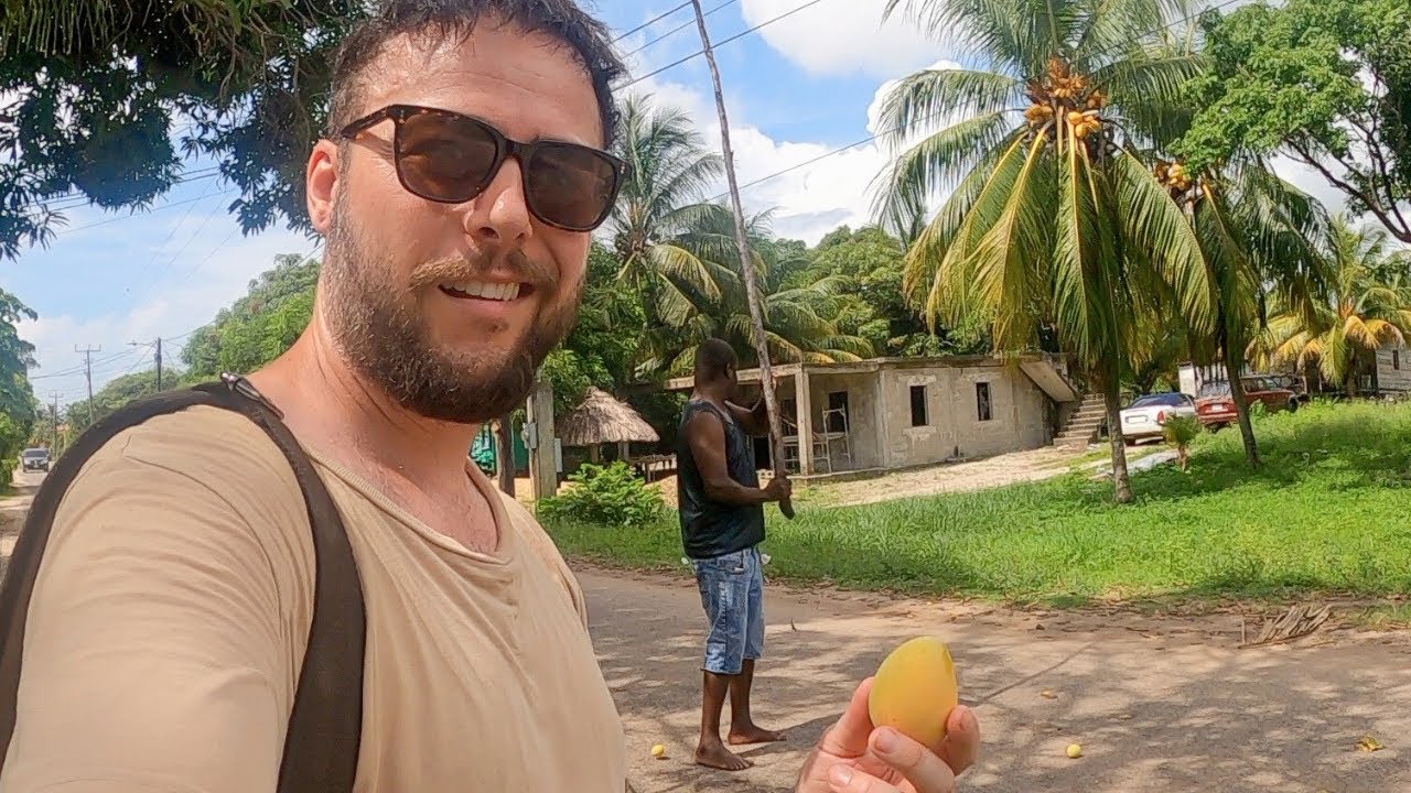 Encounters with the Garinagu in a Small Caribbean Town 🇧🇿