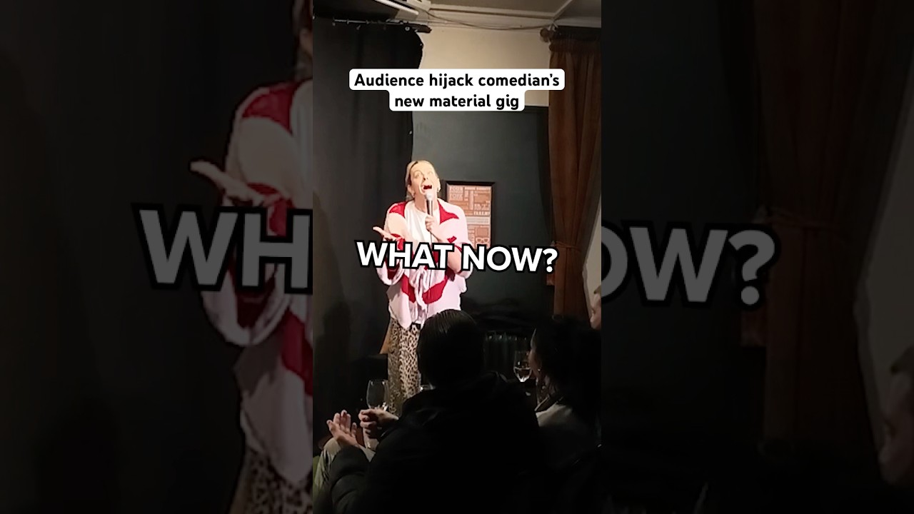 Audience hijacks comedian&rsquo;s new material gig 🐧