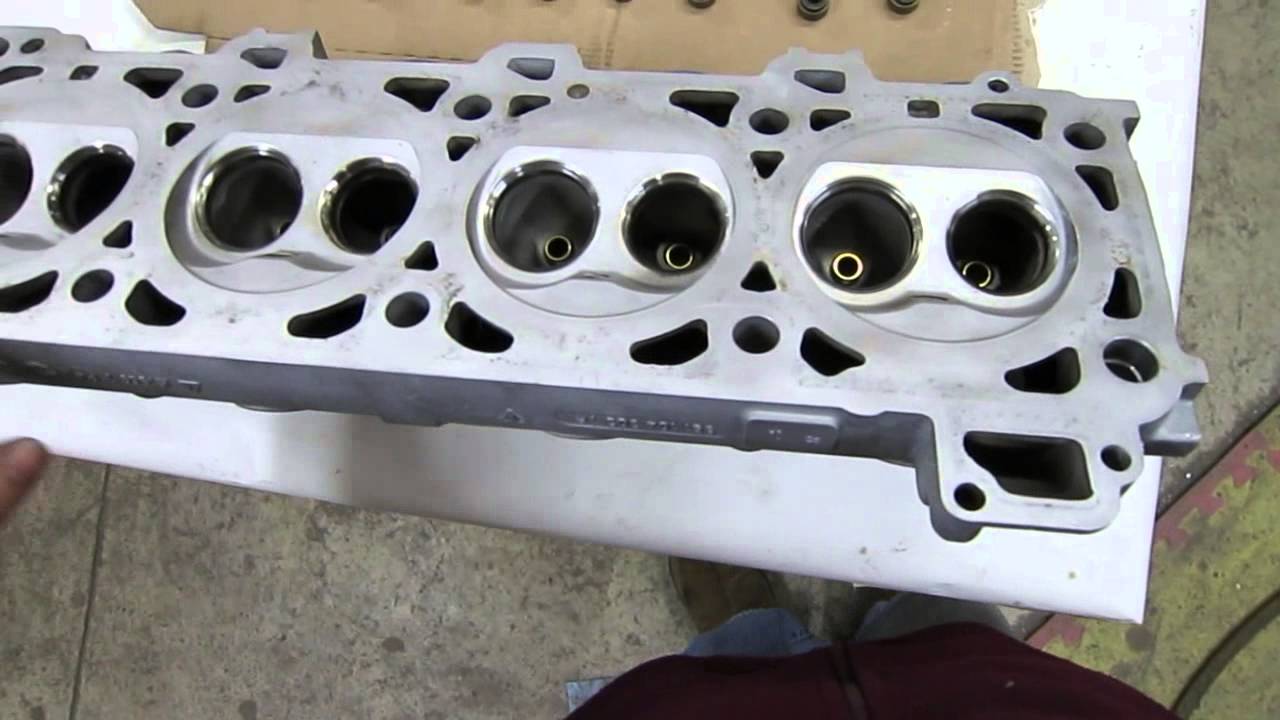 Looking at a Porsche 944 8-valve head