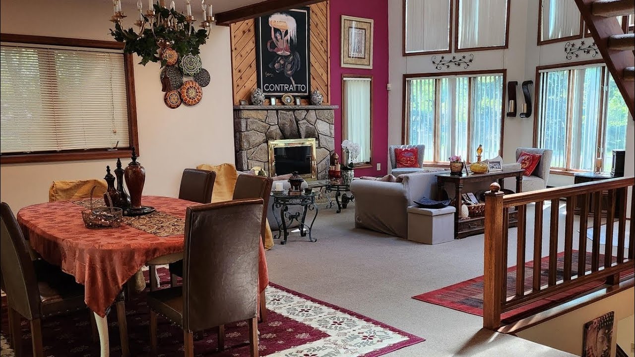 Pocono Real Estate | East Stroudsburg, PA | Penn Estates | Stonehenge Dr. Interior view