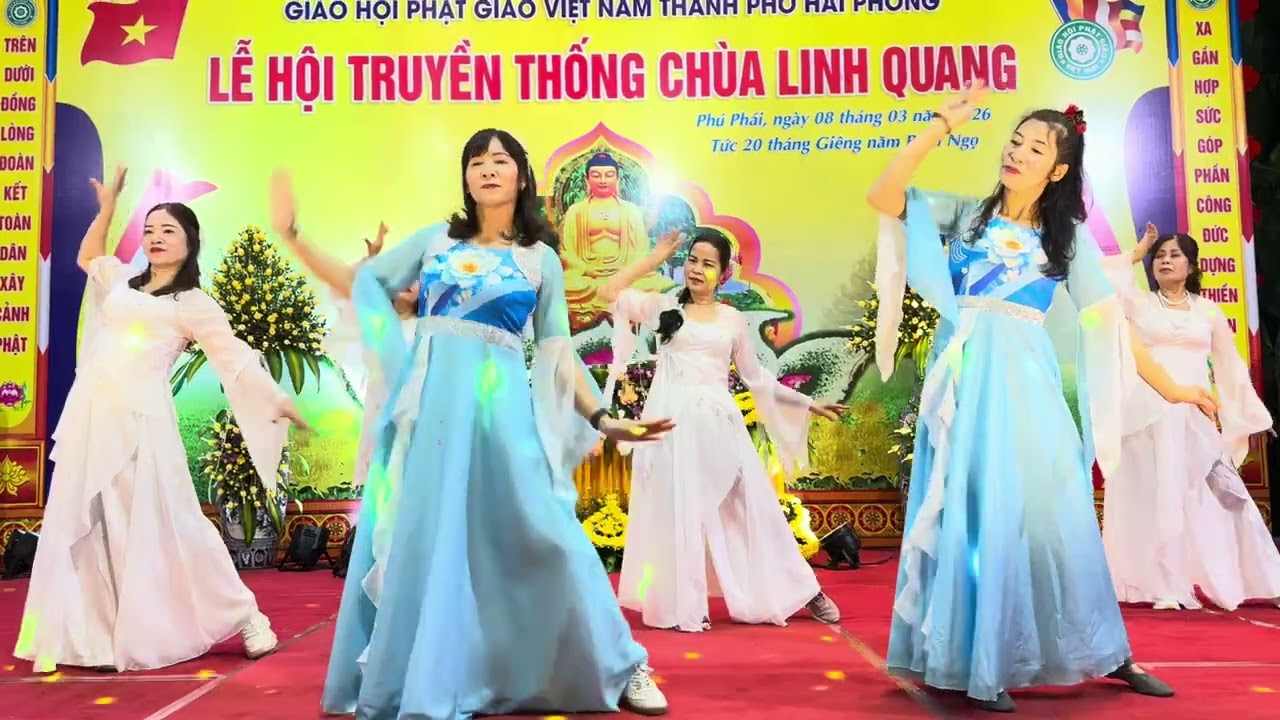 Khẽ múa ( nhóm Mắt Ngọc) múa cổ trang 