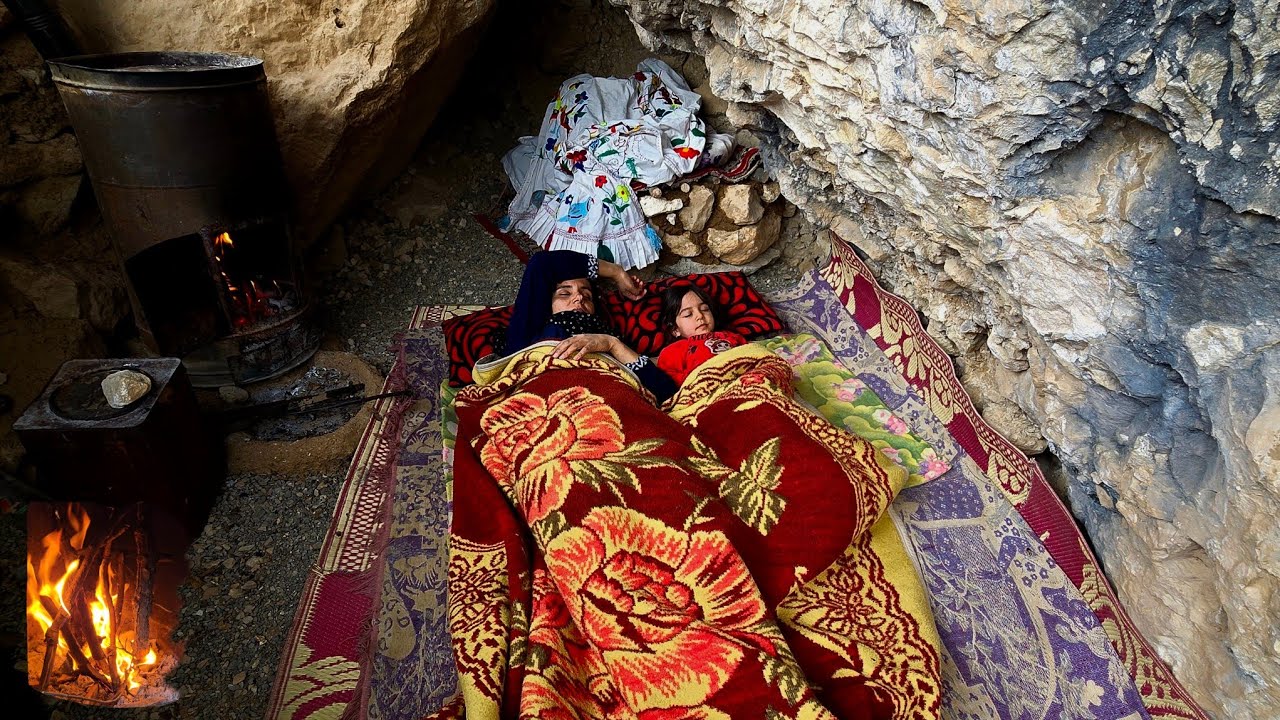 🏔️ Cave reconstruction and mountain survival | One woman's struggle to survive in winter