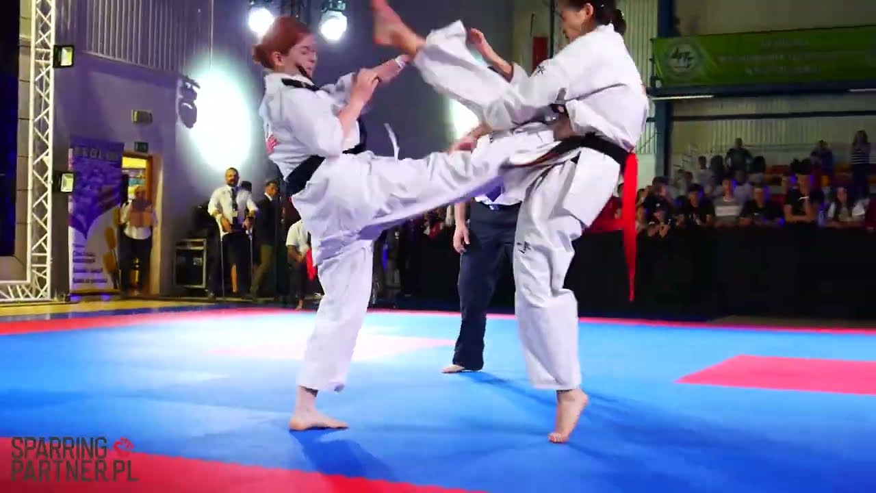 Daria Pukhtytska vs Ruxandra Cristea | Women -55kg | 36th European Karate Kyokushin Championships