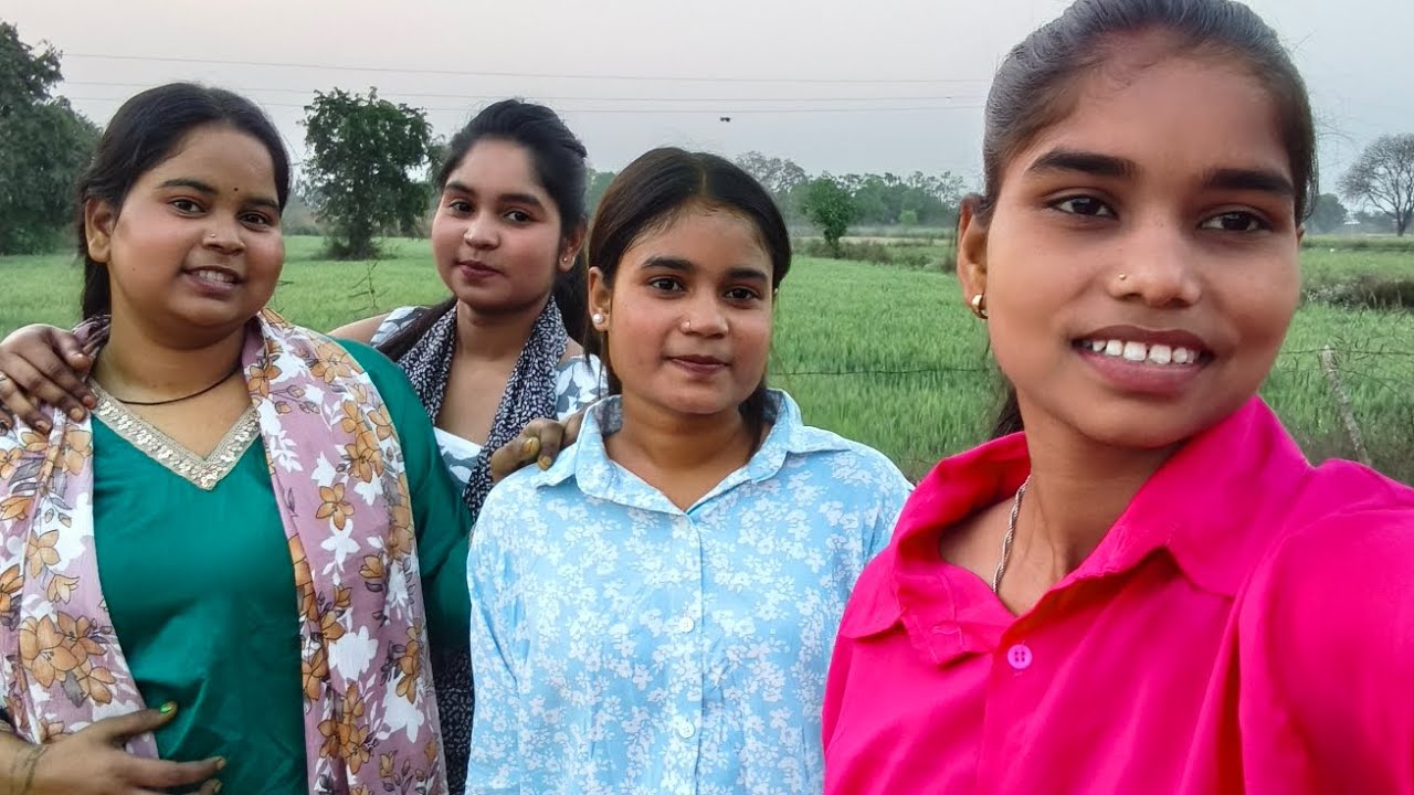 हम सब चले प्लॉट पर घूमने अलीगढ़ ❤️@Muskan_mahour_hathras #subscribe #comedy 