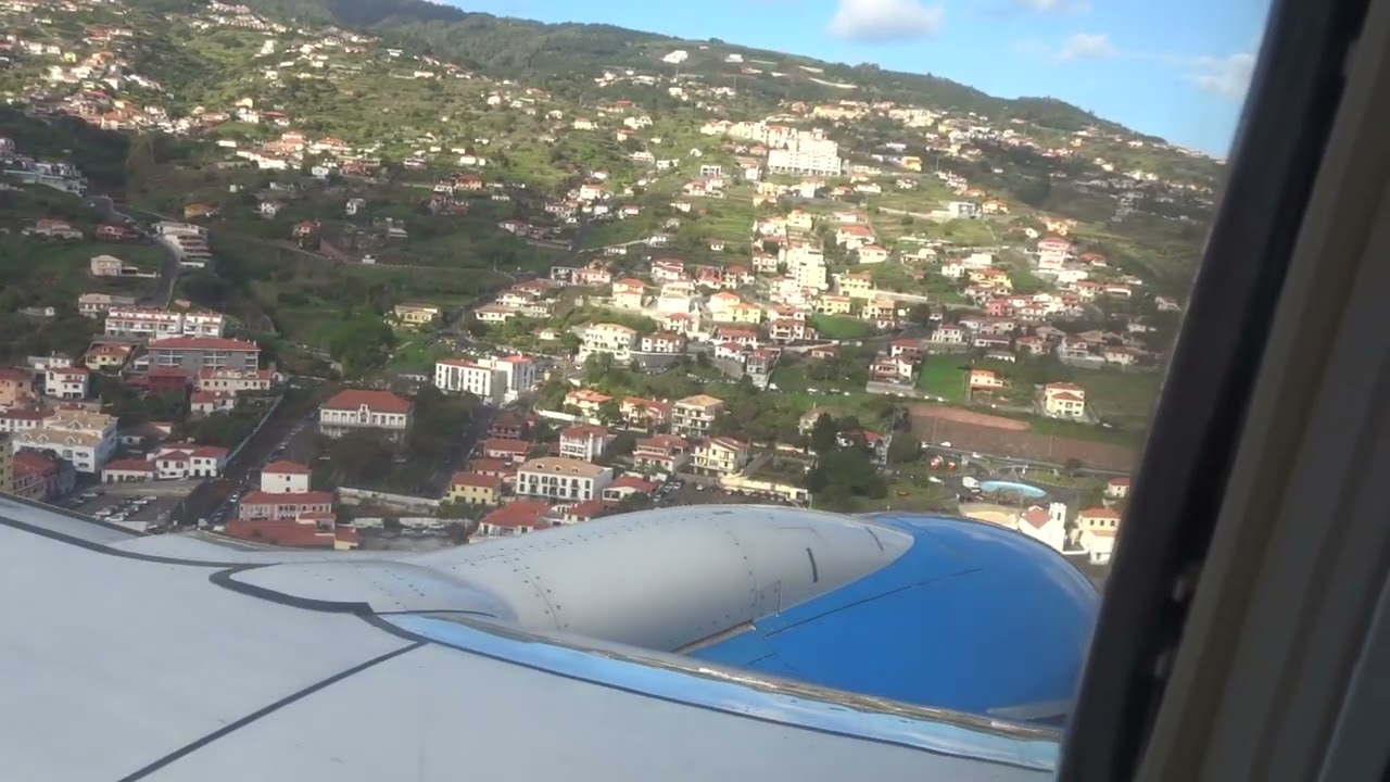 coming in to land at madeira airport