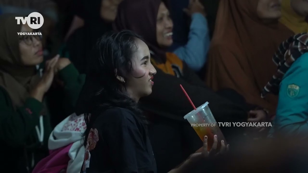 Mubeng Beteng   Kethoprak Tobong