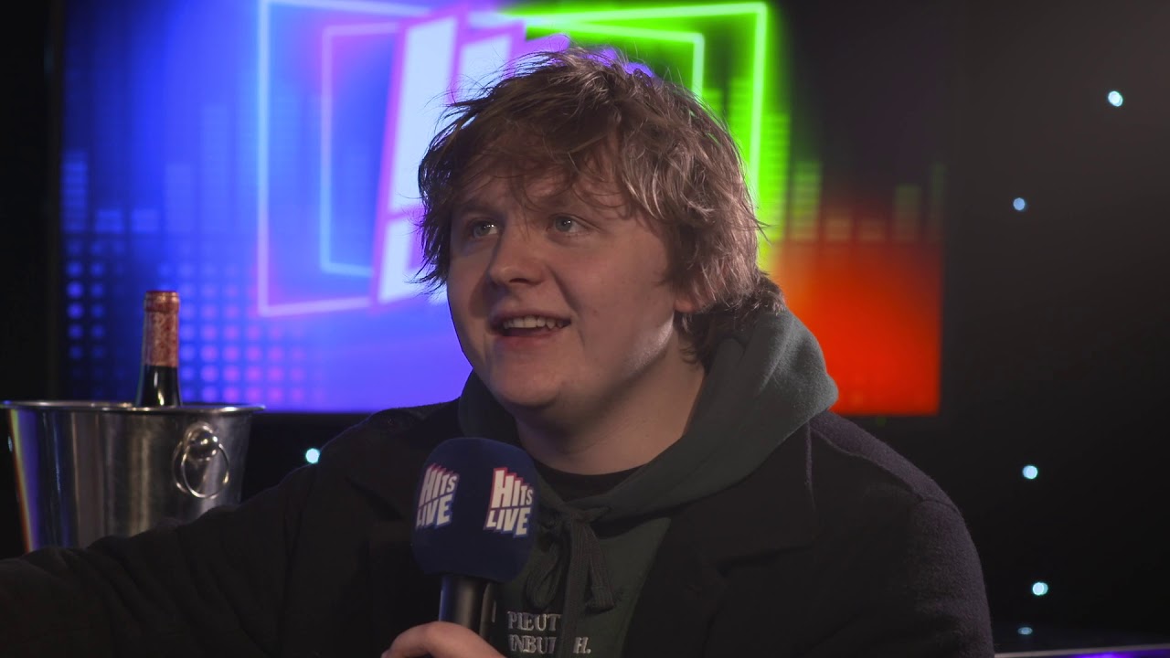 Lewis Capaldi shares his love for Tinder | Hits Live
