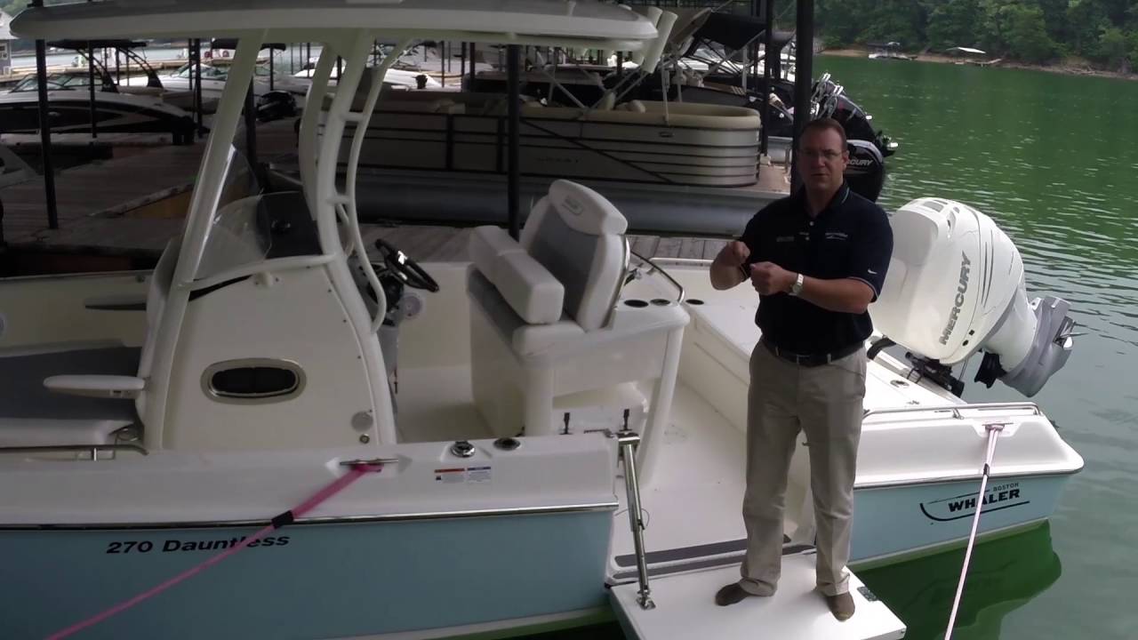 Full Overview: 2016 Boston Whaler 270 Dauntless Boat For Sale at MarineMax Georgia