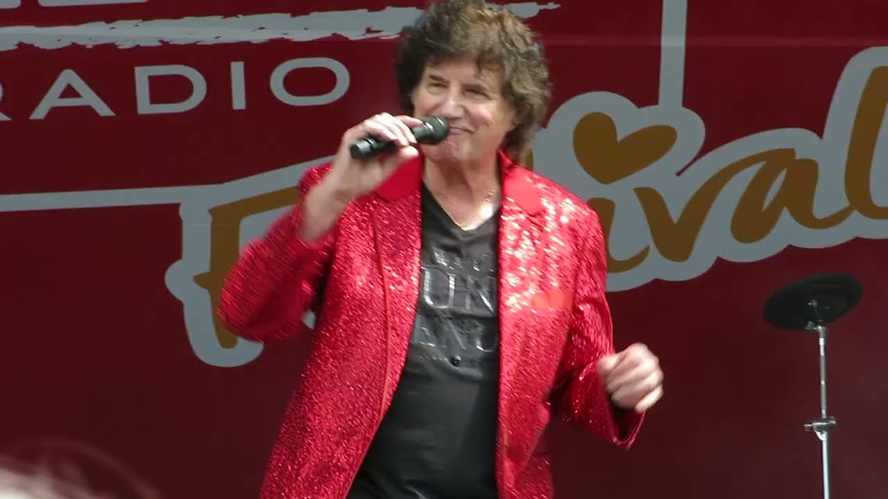 Olaf der Flipper  beim Radioschlagerfestival am 24.5.2025 in Neuruppin Hangar 312
