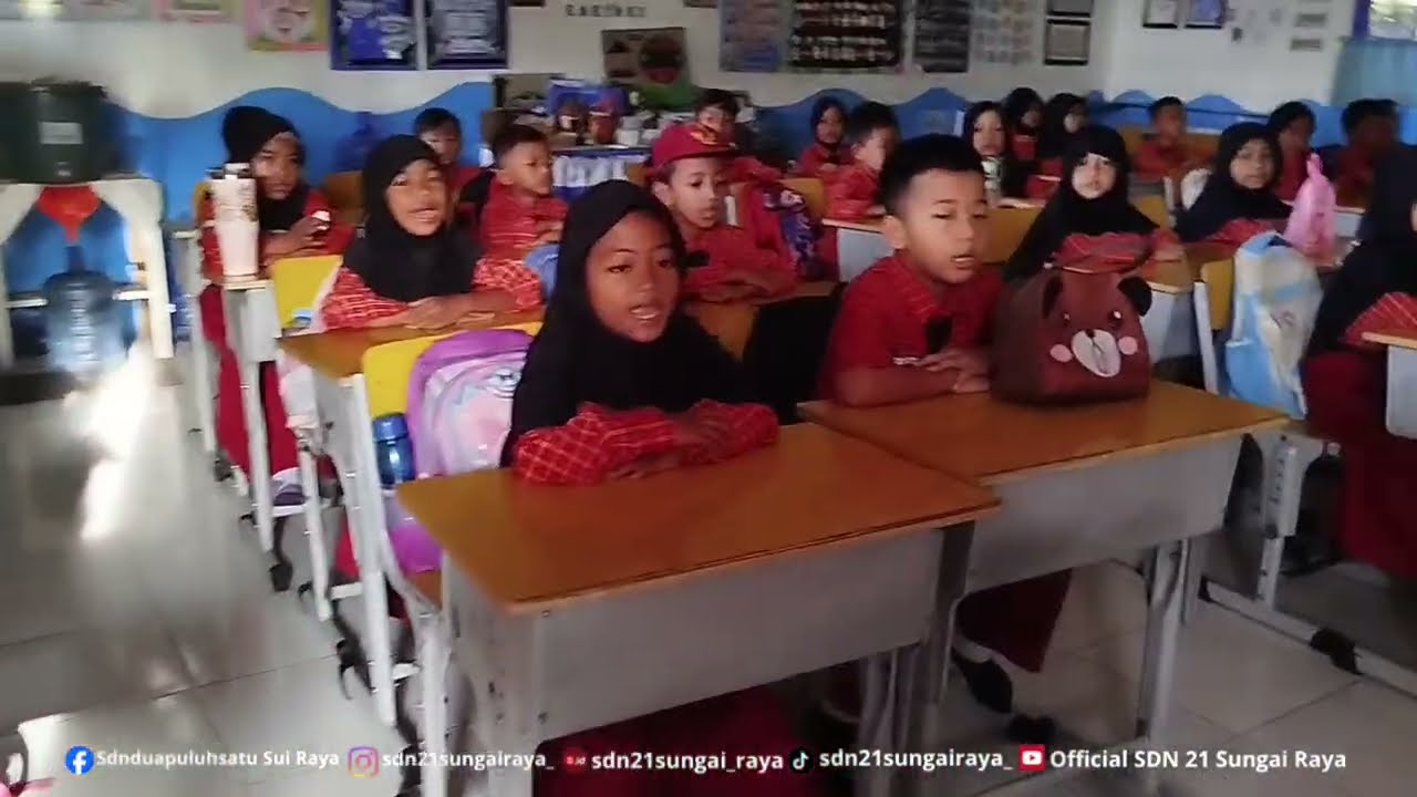 Pagi Ceria: Rutinitas Kecil, Makna Besar di SDN 21 Sungai Raya
