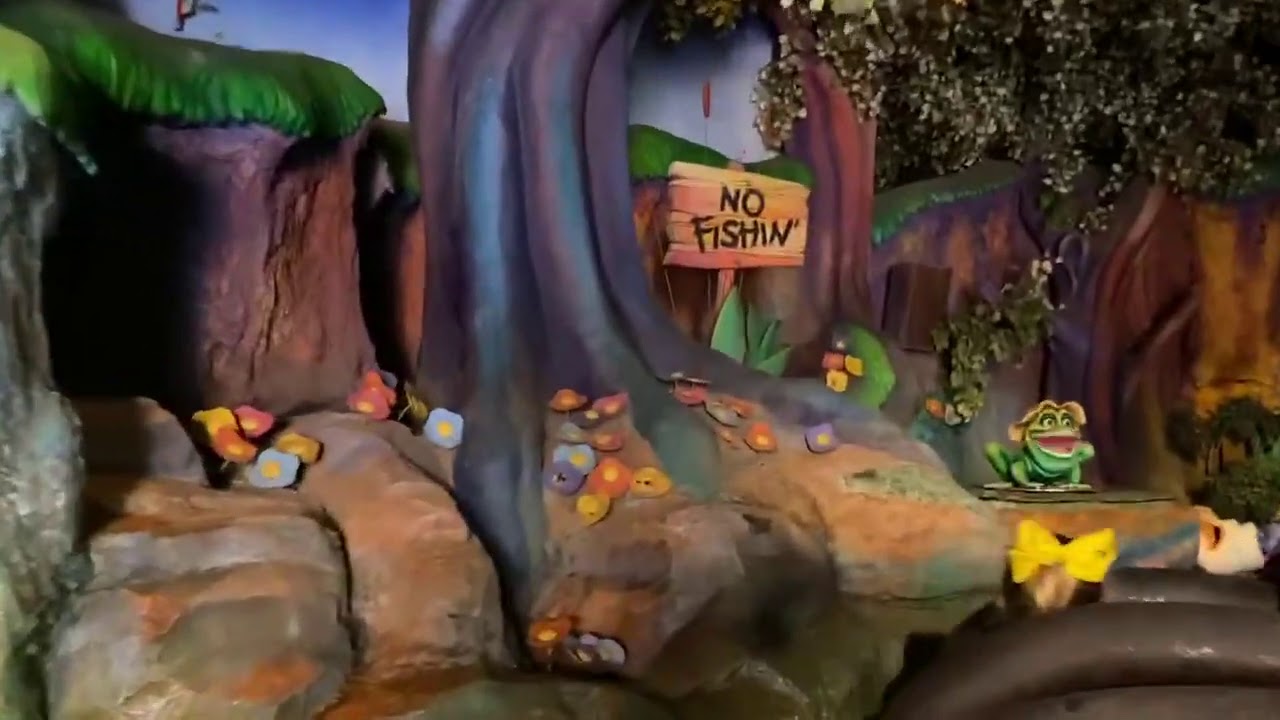 Splash Mountain Animatronic Goose Goes Down