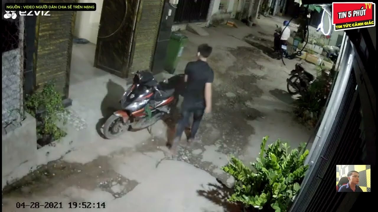Không Cất Giữ Cẩn Thận Là Trộm Lấy Liền.