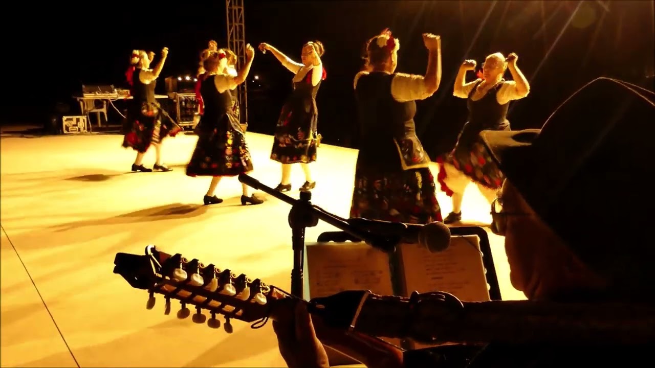 Actuación del GRUPO FOLK VELAILE de Jaraíz de la Vera que estrenó nuevos temas -QUINCENA CULTURAL