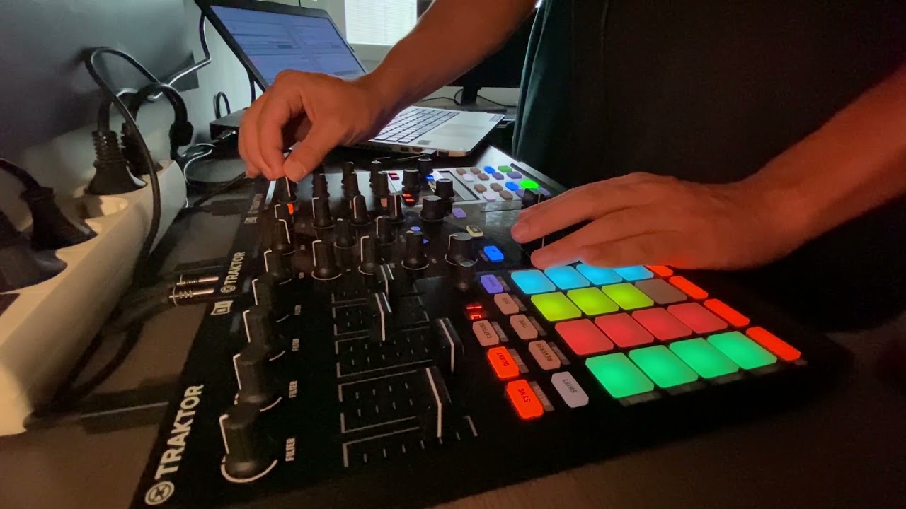 TECHNO & BREAKS #001 | Traktor Kontrol X1 F1 Z1 | BIORC