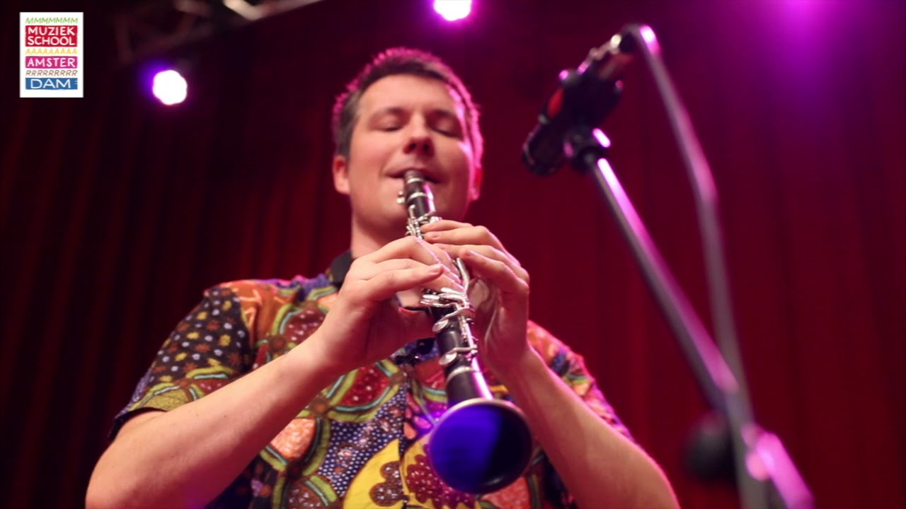 Roman Oro (Muziekschool Amsterdam) speelt Djelem Djelem