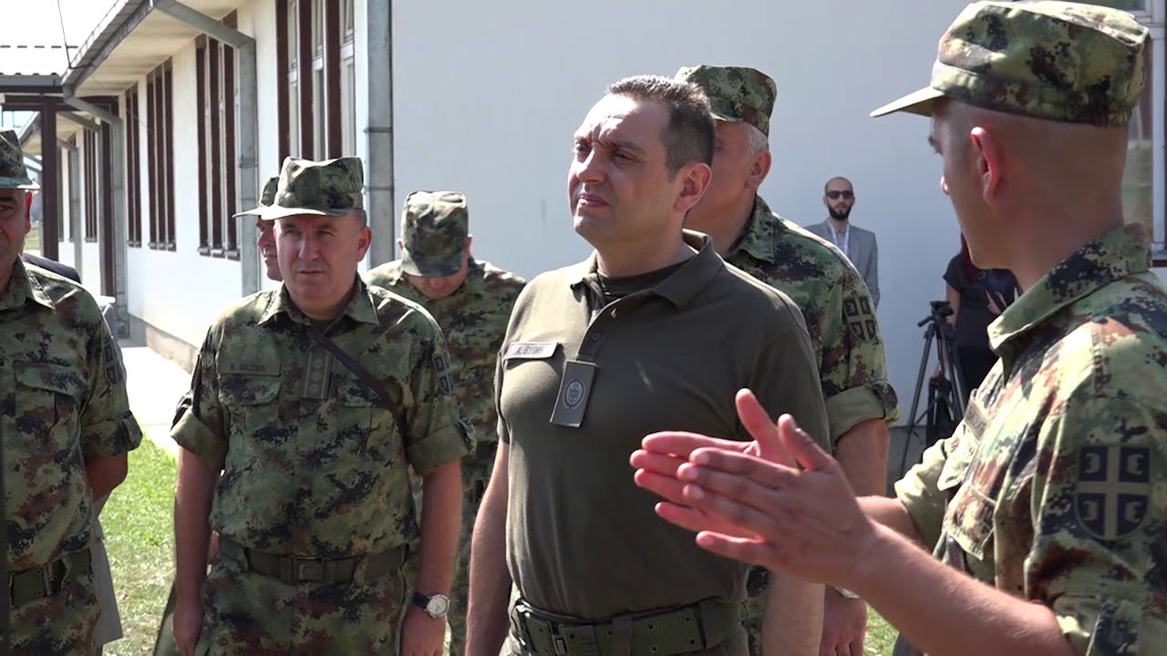 Ministar Vulin obišao kasarnu „Rifat Burdžević – Tršo“ u Novom Pazaru - Obilazak
