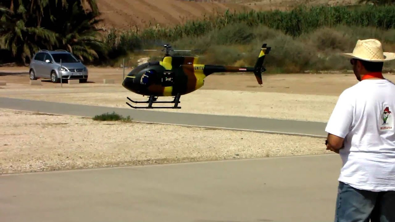 Primeros vuelos con Hughes MD500E
