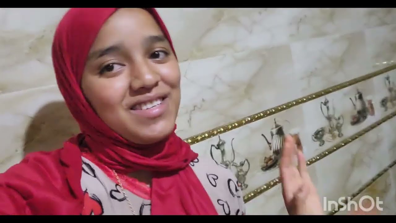 فاطمة زهراء  غيل جات جات مع تخمال نعيمة بغات دير ليها هدية من ذهب 😍💫