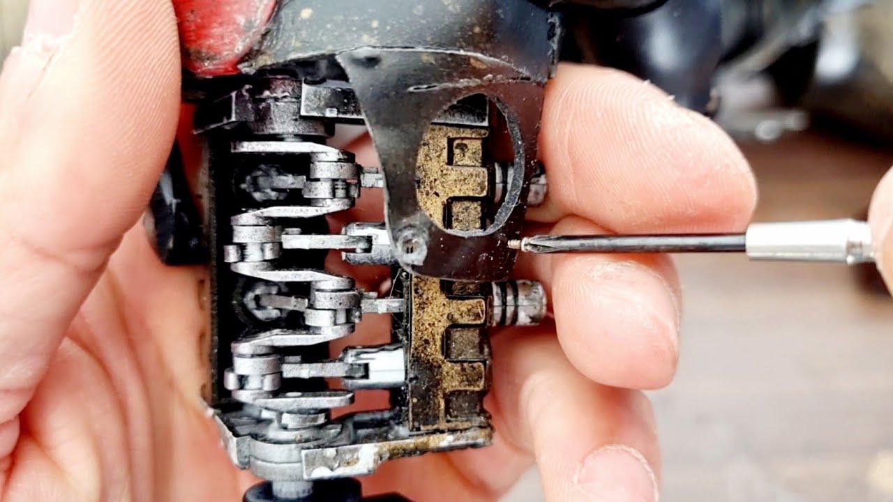 Building the V8 Body and Syncing Sound Module. RC Animatronics by Danny Huynh Creations.