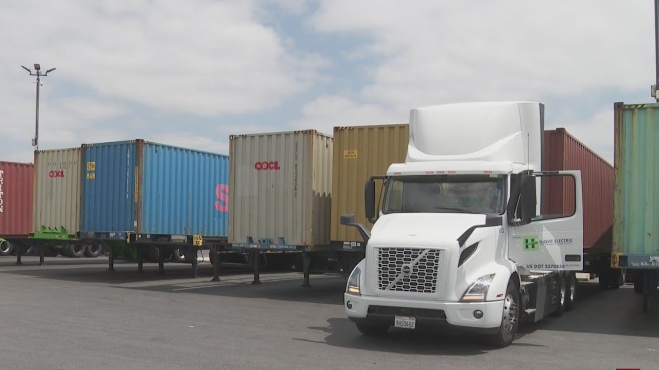 Trucking industry hit as tariffs slash imports, trigger layoffs | NewsNation Now