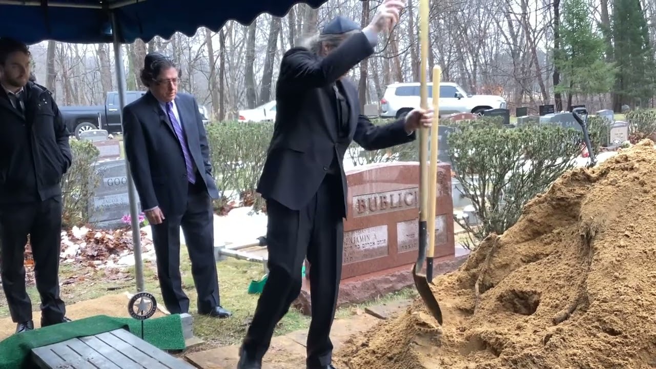 Barbara Bublick - Graveside Service 