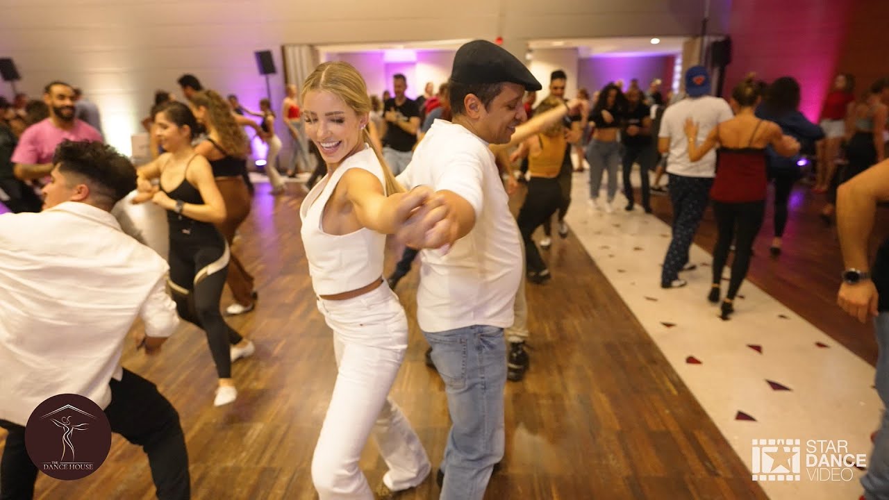 Sunday Afternoon Social Dancing Leye & Alina Vakhner #live2mambo Budapest